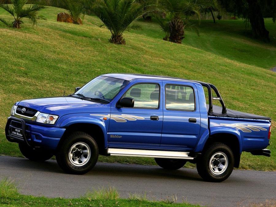  Toyota Hilux 2700i Raider Double Cab 2001 года  (ZA) (фото 6 из 9)